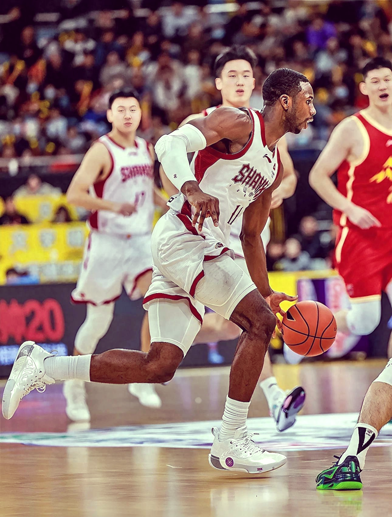 关于转折点!广厦男篮门线救险;国王杯国际比赛日攻防权衡;管理层满意;高层口径保持一致的信息 关于转折点!广厦男篮门线救险;国王杯国际比赛日攻防权衡;管理层满意;高层口径保持一致的信息